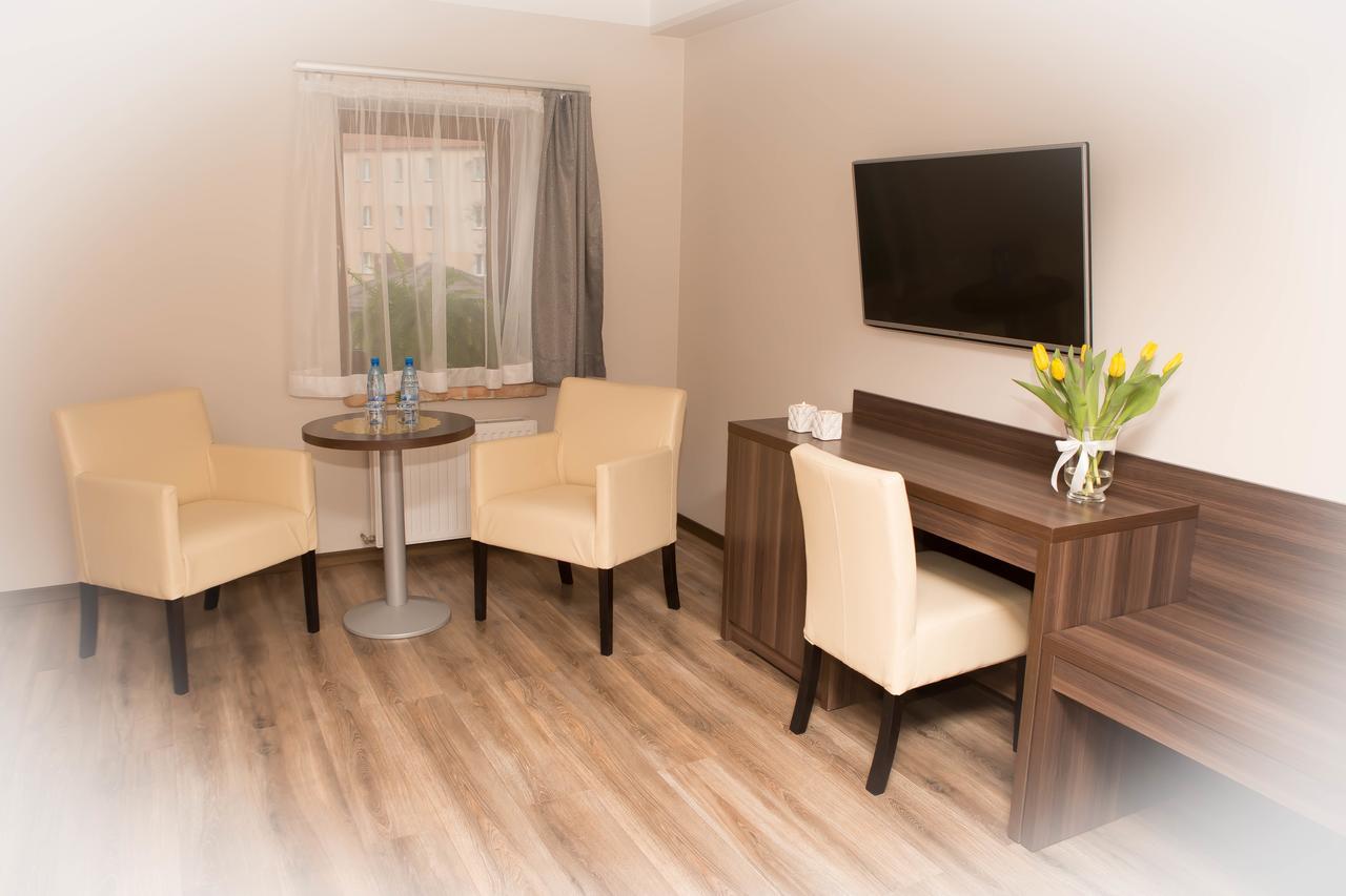 Apartamentowiec Kuzniar 奥得河畔科斯琴 外观 照片